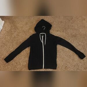 black volcom zip up